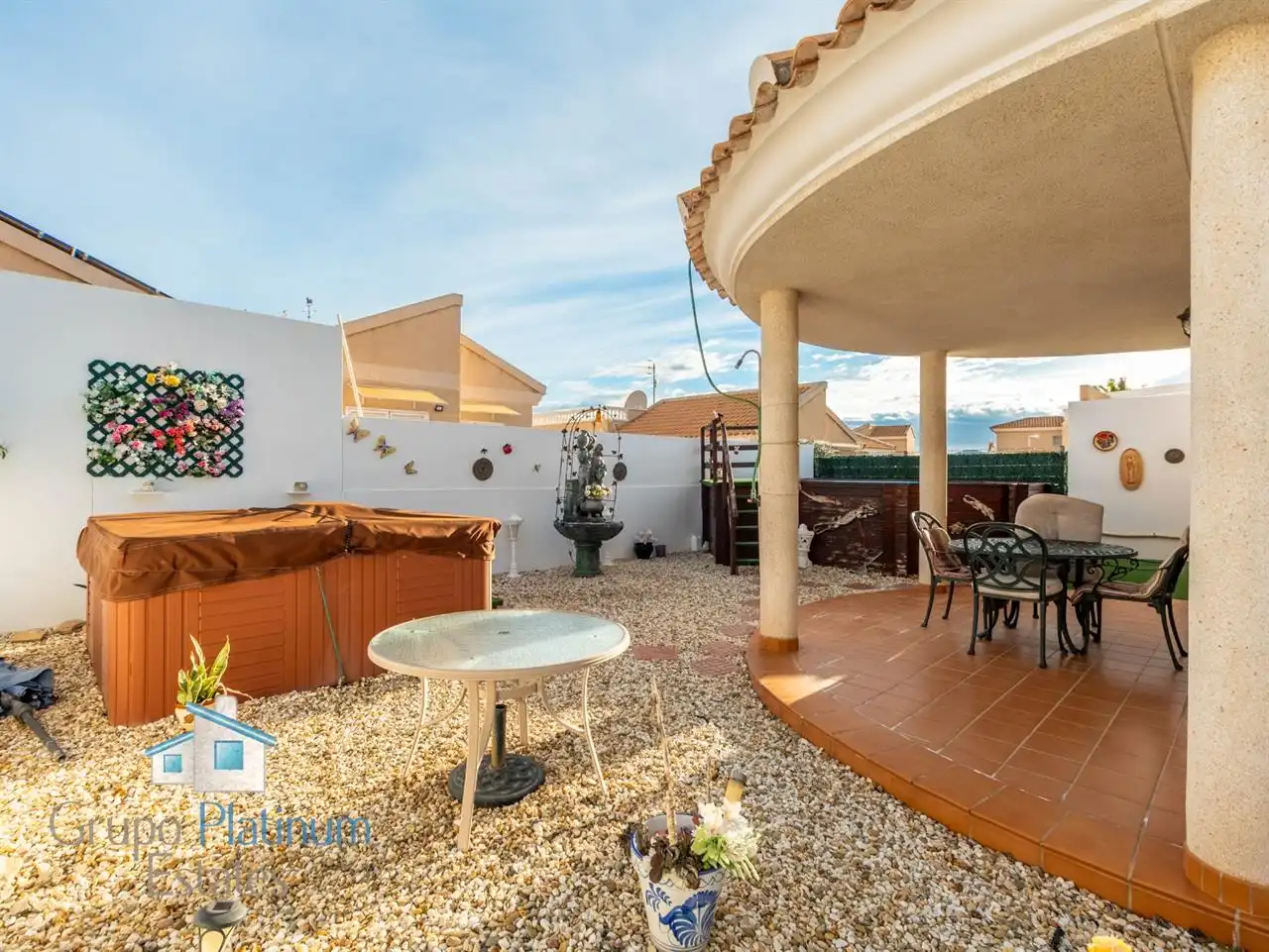 Detached house with pool for sale in San Juan de los Terreros