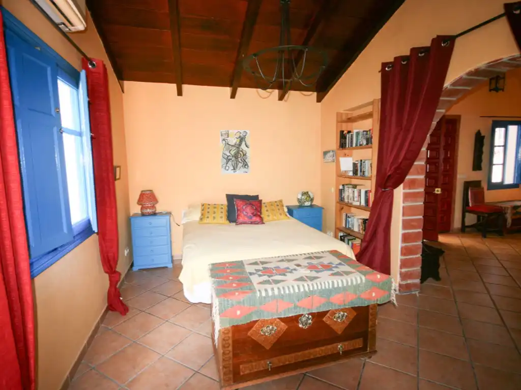Habitación de Finca rústica en venta en Alhaurín El Grande con Jardín privado, Terraza y Piscina