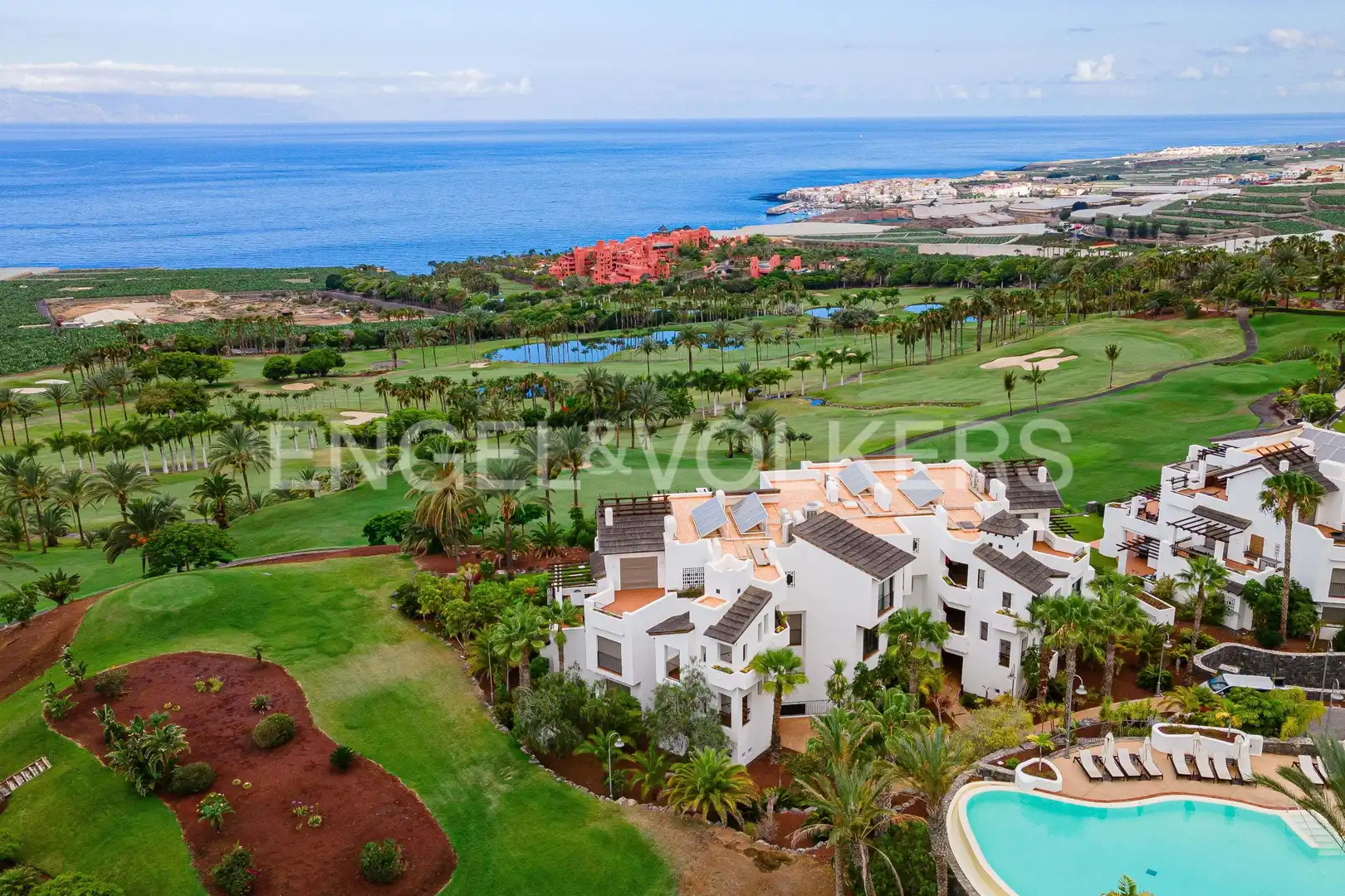 Vista exterior de Piso en venta en Guía de Isora con Aire acondicionado, Terraza y Piscina
