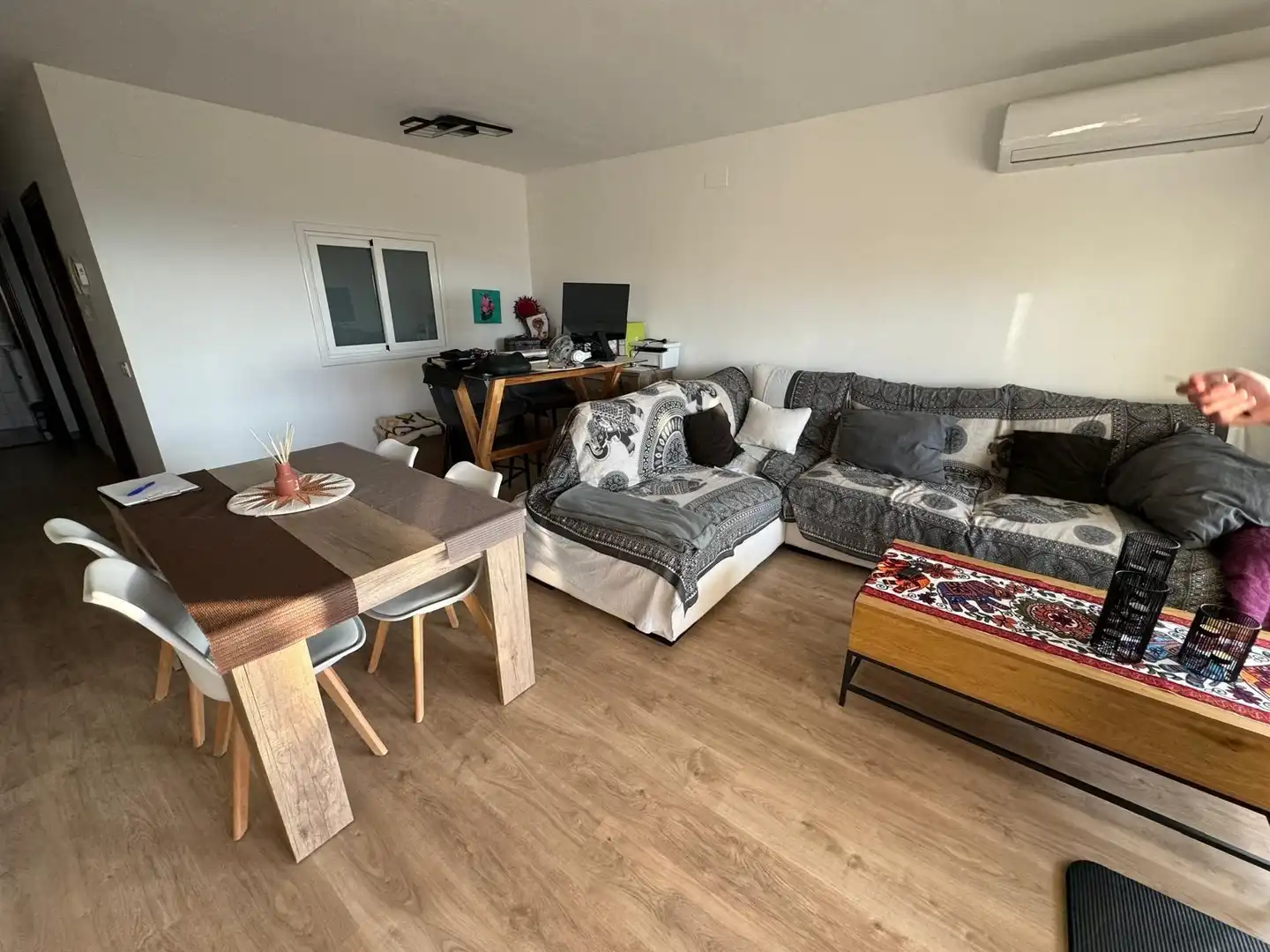 Sala de estar de Casa o chalet en venta en Calafell con Aire acondicionado, Calefacción y Jardín privado
