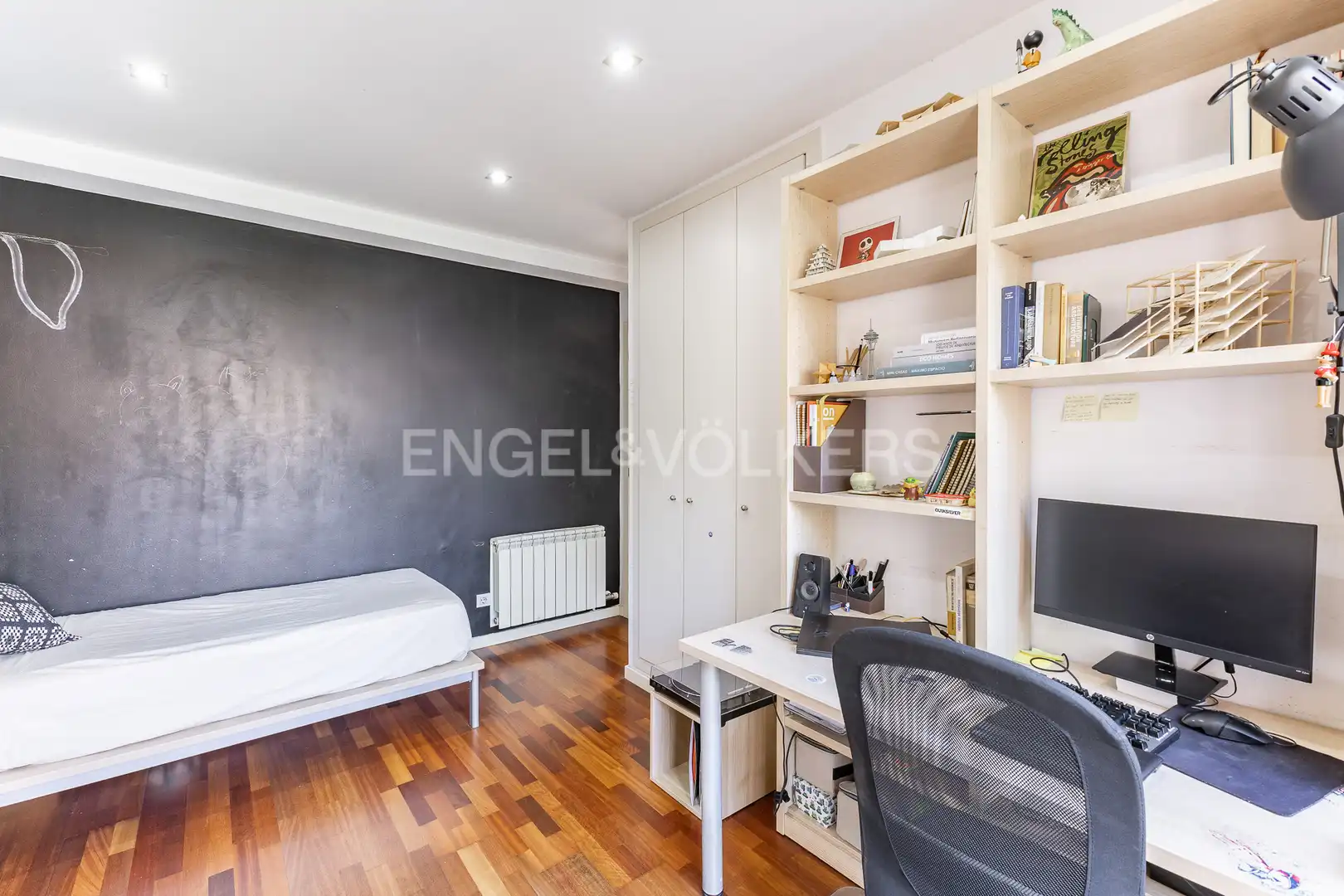 Habitación de Casa o chalet en venta en Premià de Mar con Aire acondicionado, Calefacción y Jardín privado