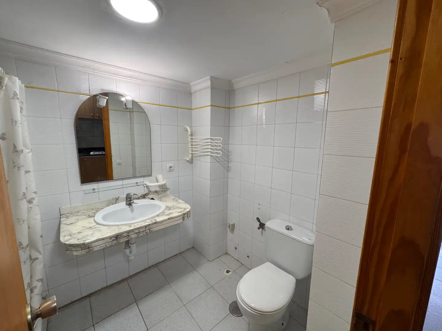 Bathroom of Apartments for rent in San Bartolomé de Tirajana  with Furnished, Washing machine and Microwave