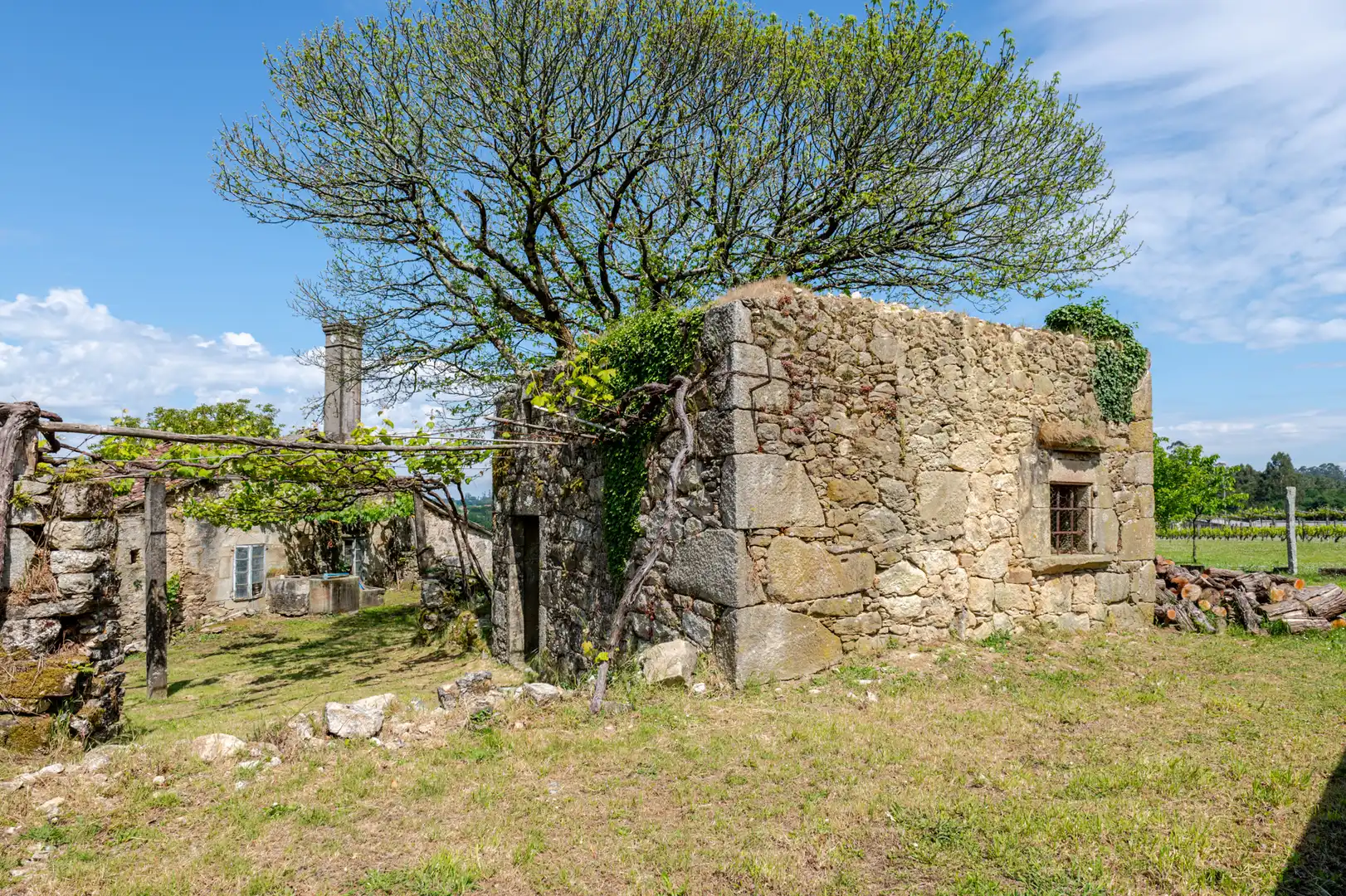 Außenansicht von Country house zum Verkauf in A Estrada 