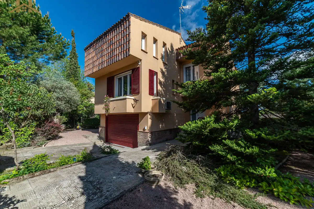 Vista exterior de Casa o xalet en venda en Galapagar amb Aire condicionat, Calefacció i Piscina