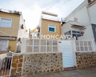 Exterior view of Single-family semi-detached for sale in Formentera del Segura  with Air Conditioner, Heating and Private garden