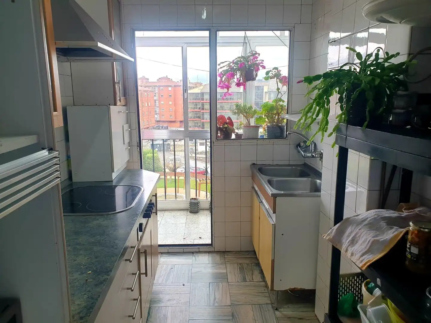 Cocina de Piso en venta en Ávila con Parquet y Amueblado