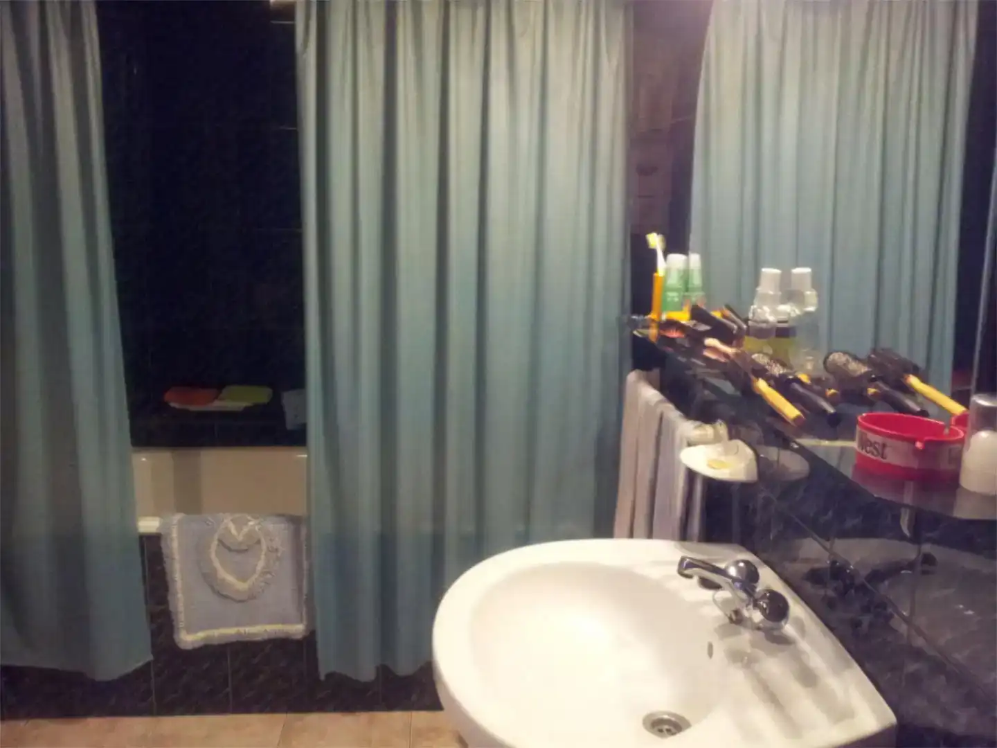 Bany de Casa adosada en venda en Albacete amb Parquet, Traster i Moblat