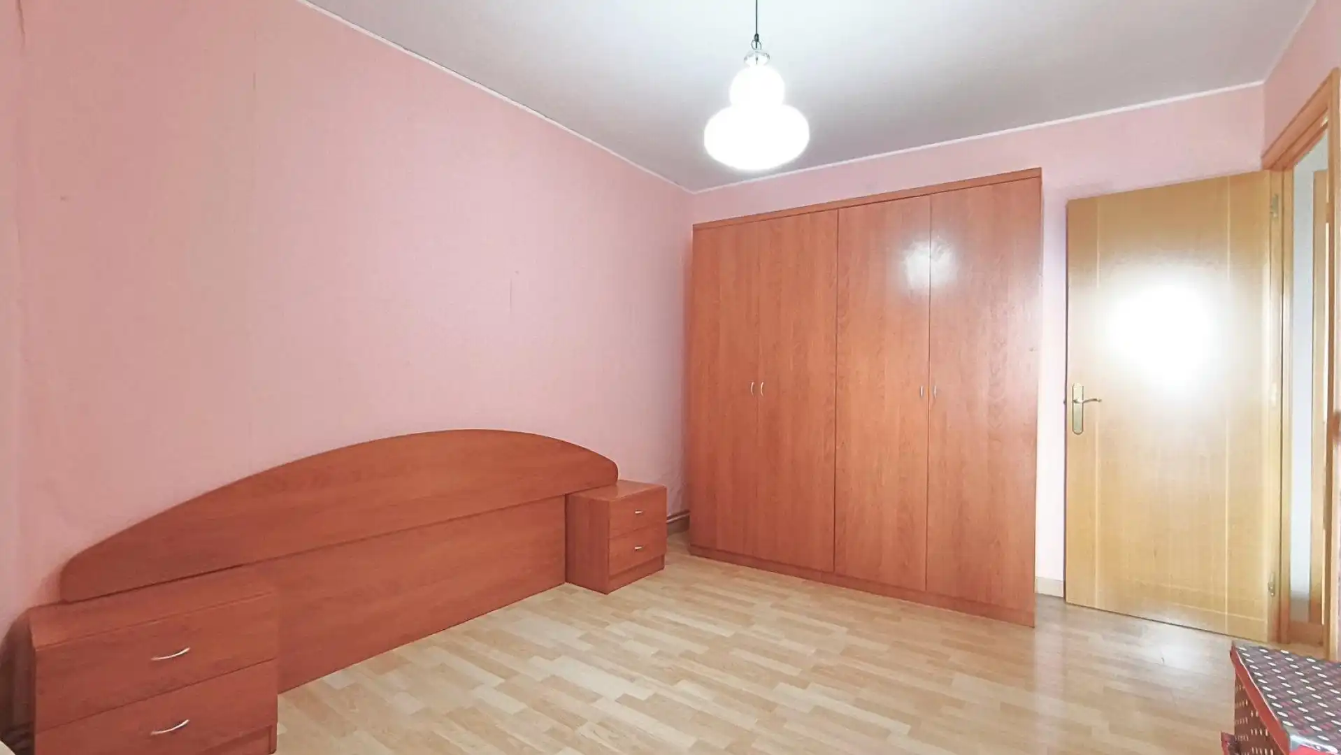Dormitori de Casa adosada en venda en Molins de Rei amb Calefacció i Terrassa