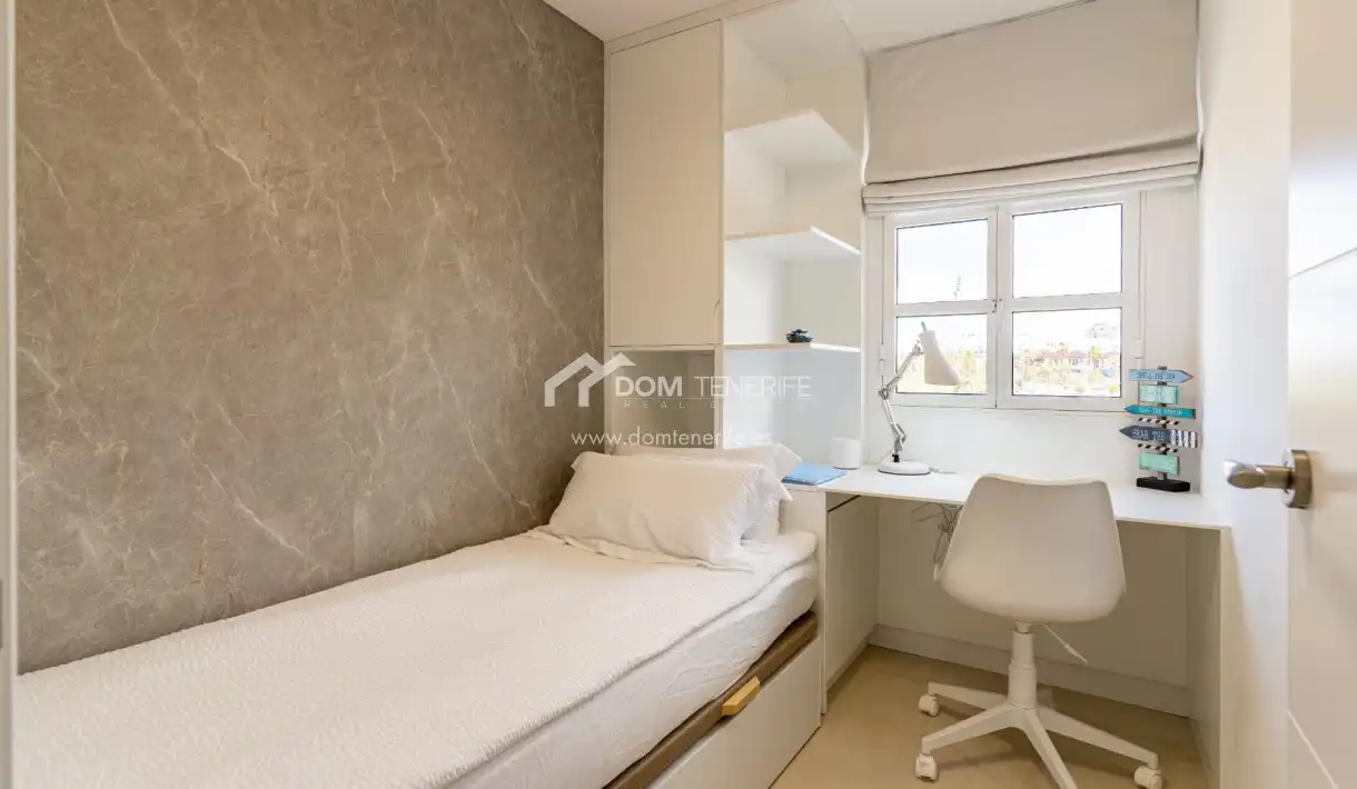 Habitación de Casa o chalet en venta en Arona con Aire acondicionado, Terraza y Trastero