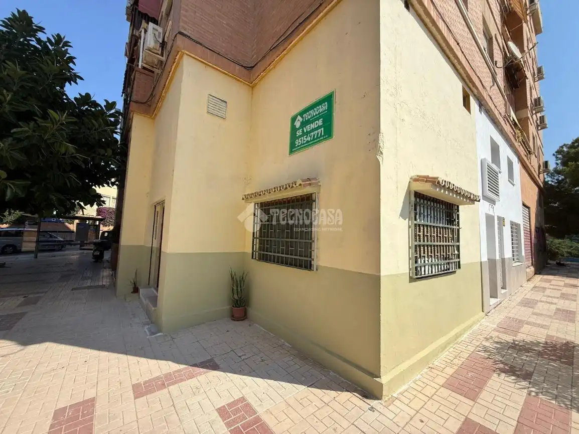Vista exterior de Estudi en venda en Málaga