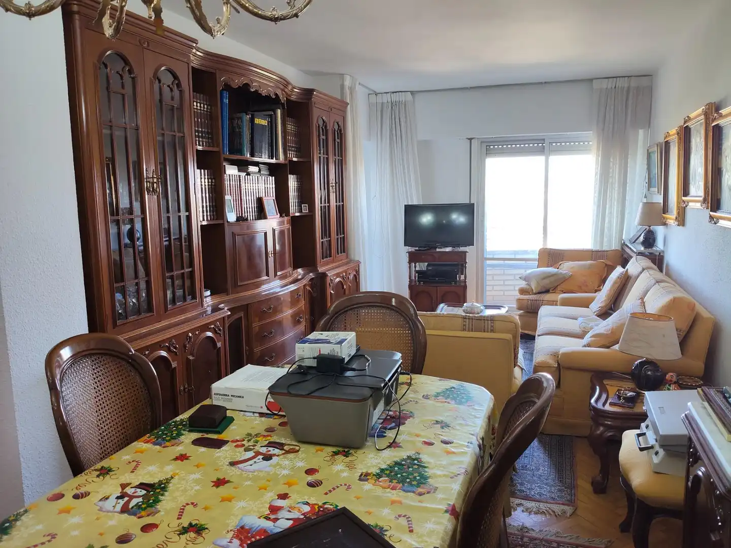 Sala d'estar de Pis en venda en Zaragoza amb Aire condicionat, Calefacció i Parquet