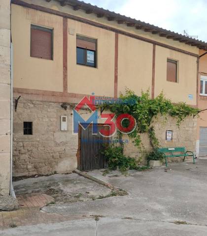 Casa-chalet en Venta en Encío