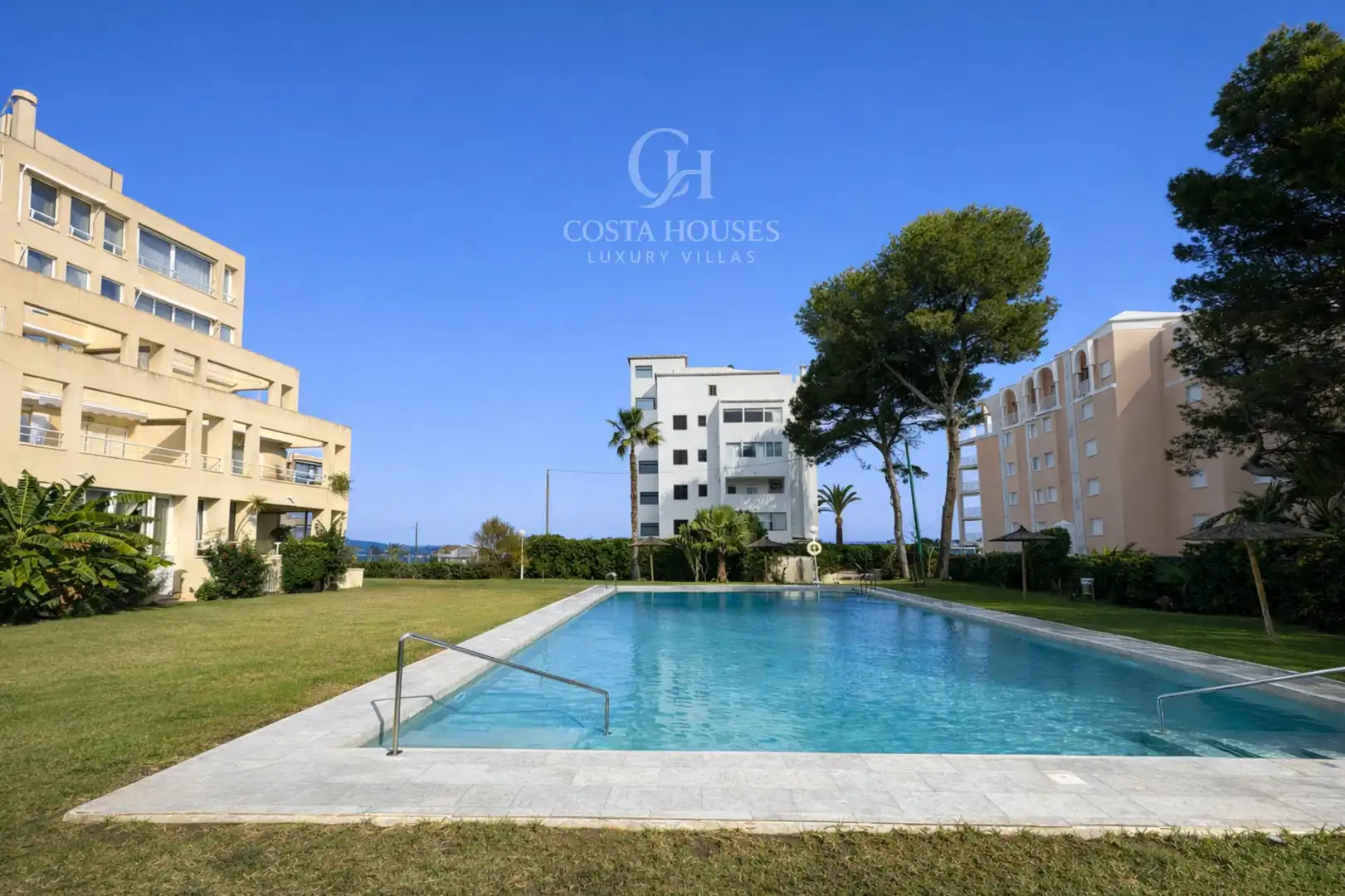 Exterior view of Apartments for sale in Jávea / Xàbia  with Air Conditioner, Private garden and Terrace