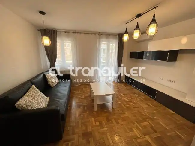 Living room of Flat for rent in Madrid  with Air Conditioner, Parquet flooring and Terrace