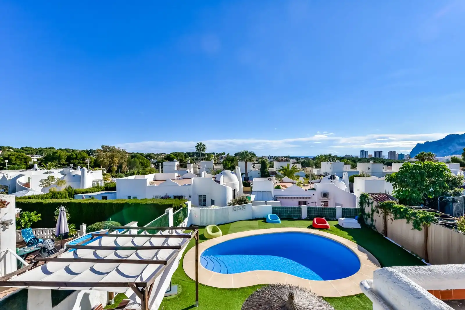 Detached house with pool for sale in Cometa, imagen 7