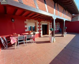 Terrassa de Casa adosada en venda en Miengo amb Calefacció, Jardí privat i Terrassa