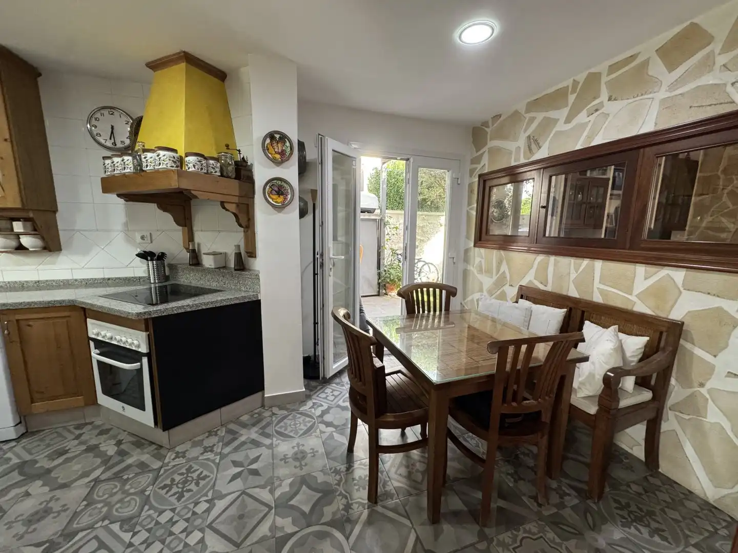 Cocina de Casa adosada en venta en Bormujos con Aire acondicionado, Terraza y Trastero