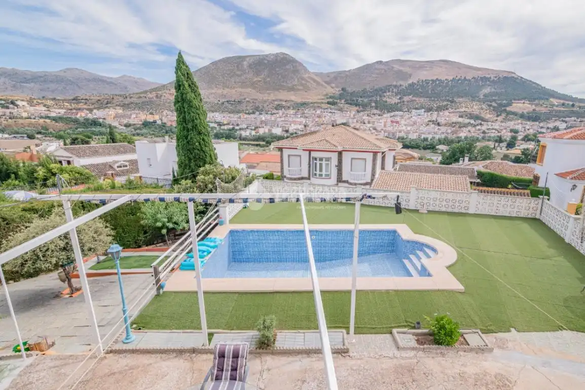 Swimming pool of Houses for sale in Loja  with Air Conditioner, Terrace and Balcony