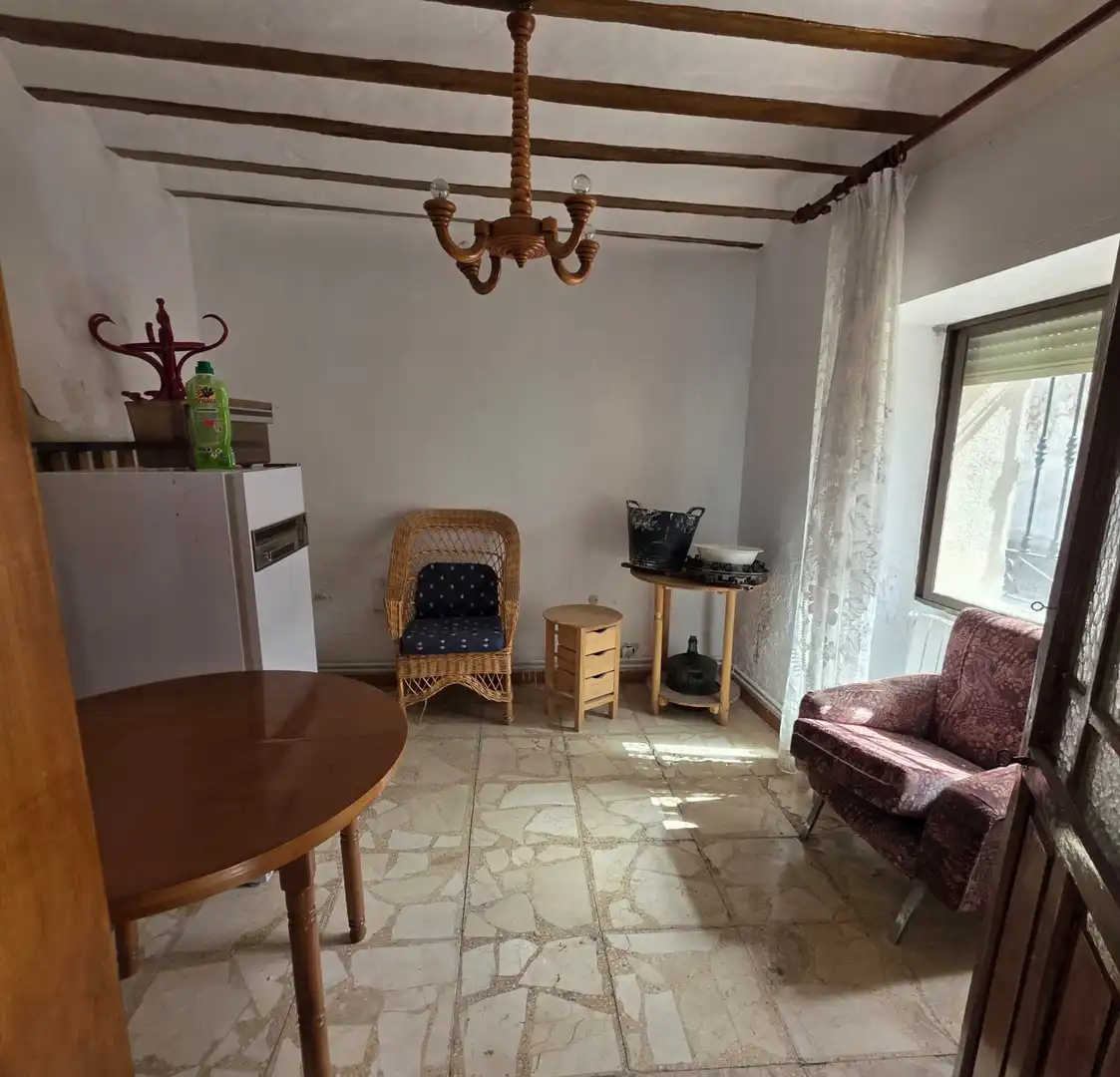 Sala d'estar de Casa adosada en venda en La Guardia amb Calefacció, Terrassa i Traster