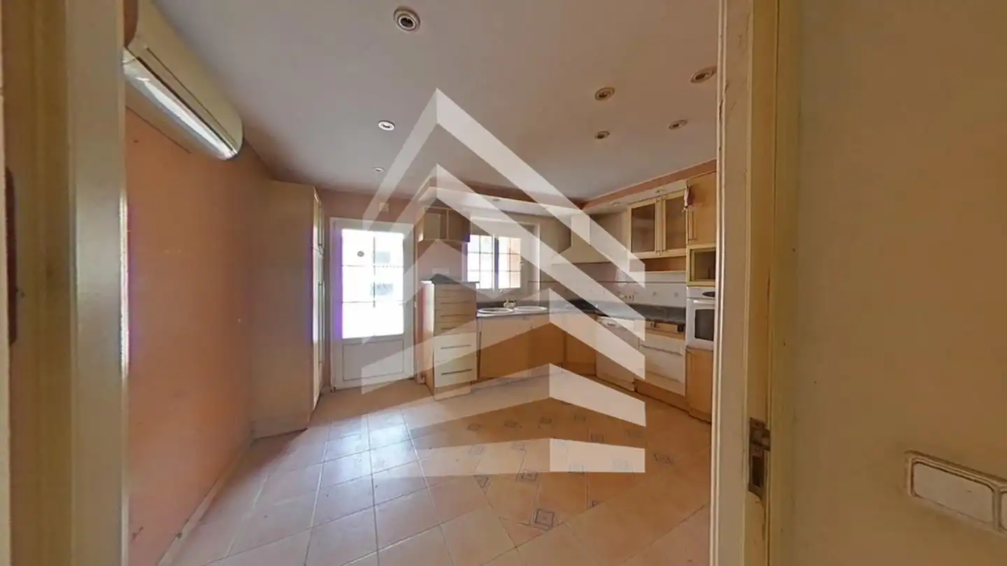 Casa amb terrassa en venda a calle Figueres, imagen 10