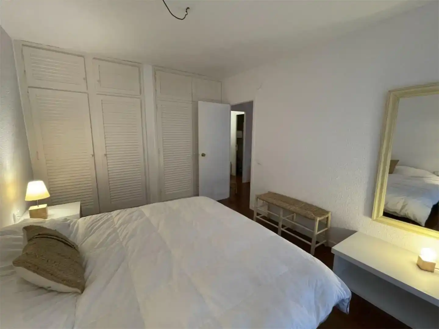 Schlafzimmer von Garage zum Verkauf in Begur