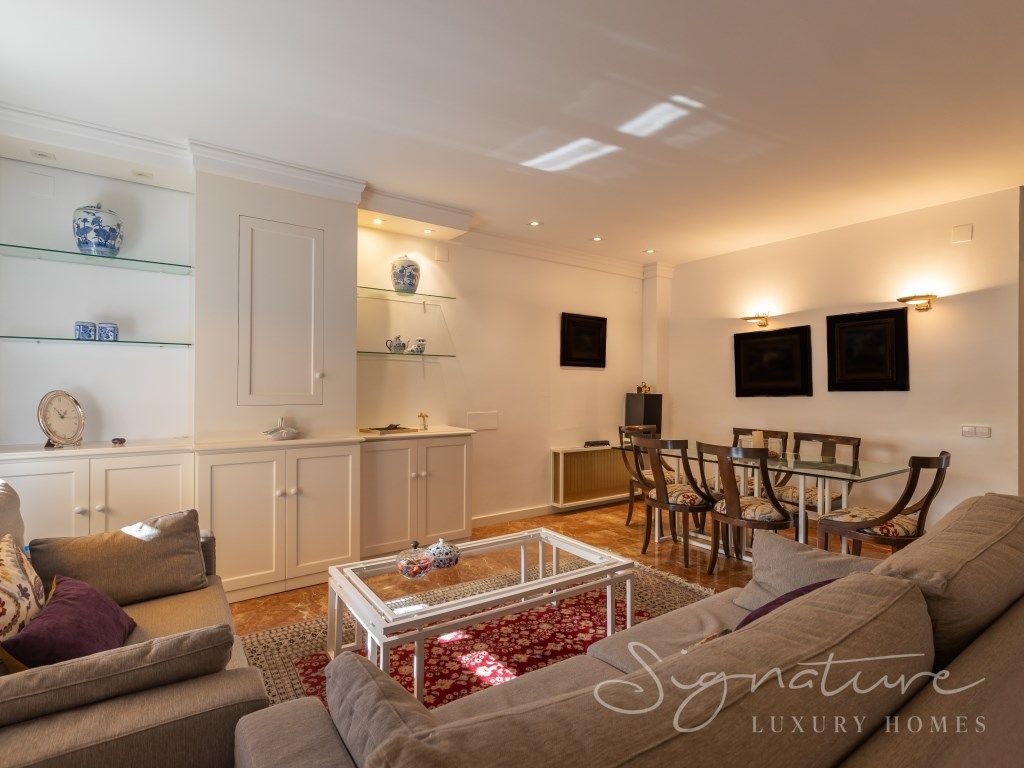 Single-family semi-detached for sale in Calle Berga, Colomer