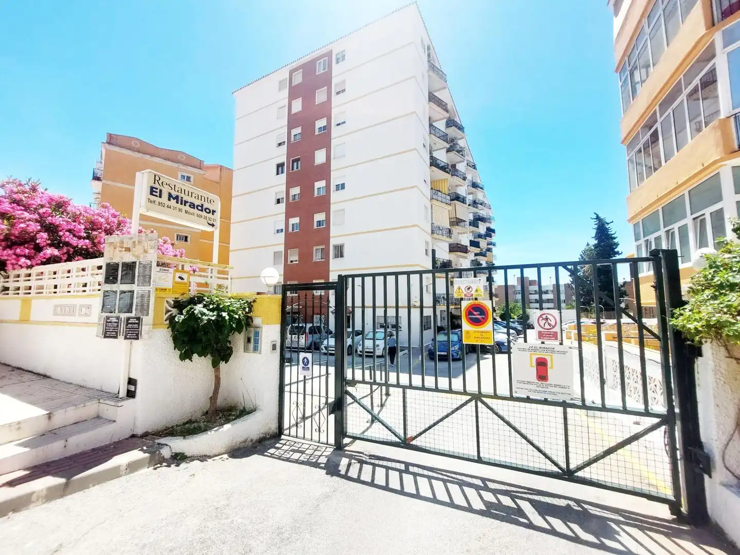 Vista exterior de Piso en venta en Benalmádena con Aire acondicionado, Terraza y Piscina comunitaria