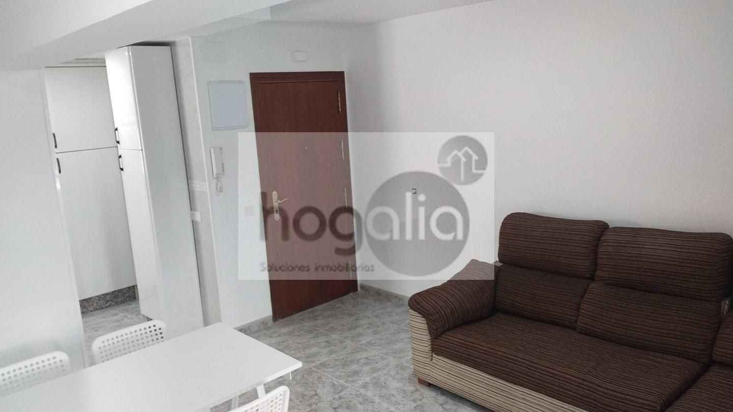 Sala de estar de Piso de alquiler en  Sevilla Capital con Aire acondicionado y Amueblado