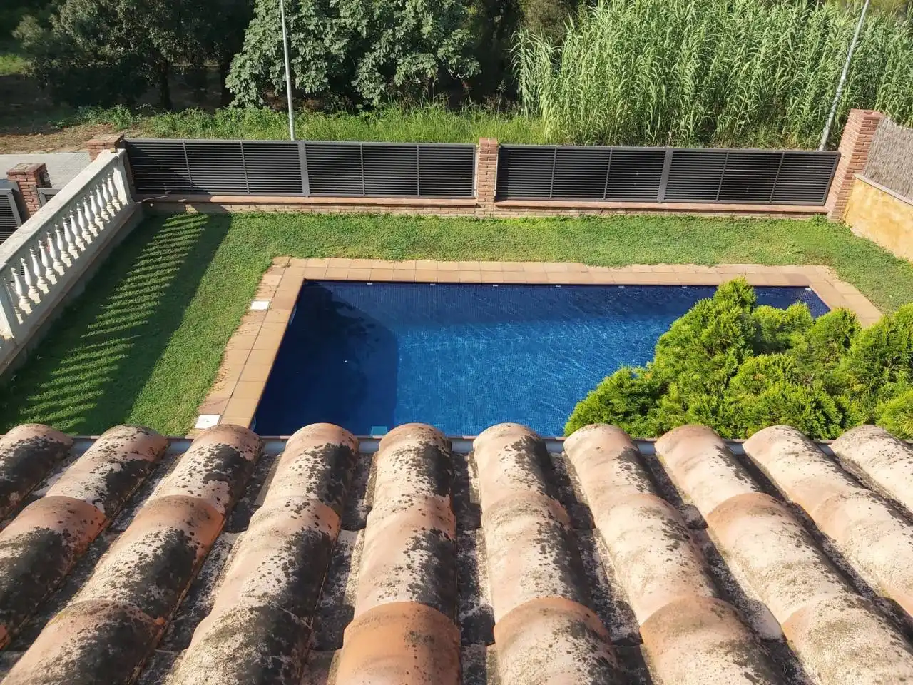 Swimming pool of Houses for sale in Sant Cugat del Vallès  with Air Conditioner, Heating and Private garden
