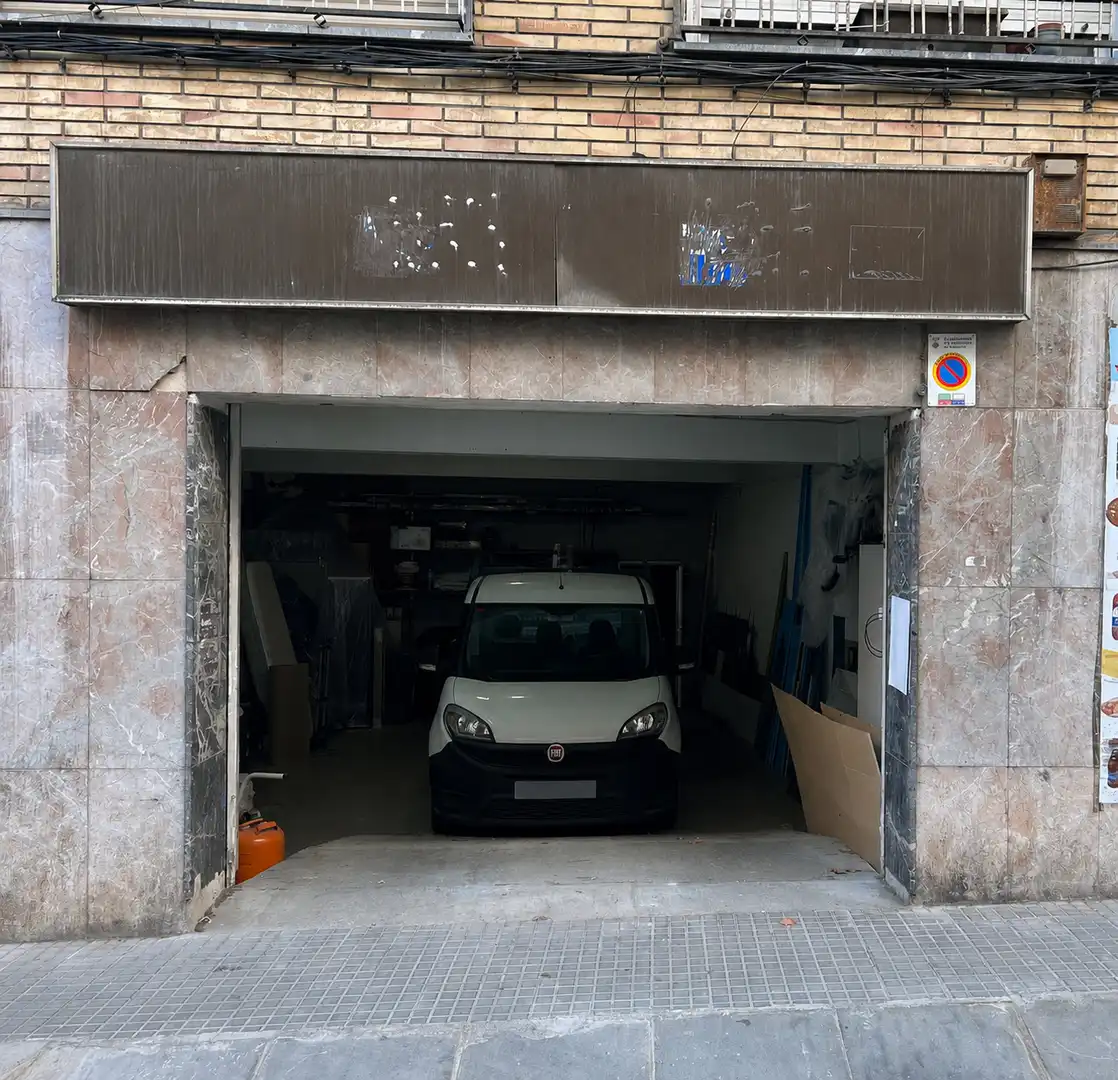 Parking de Nave industrial en venta en Cornellà de Llobregat