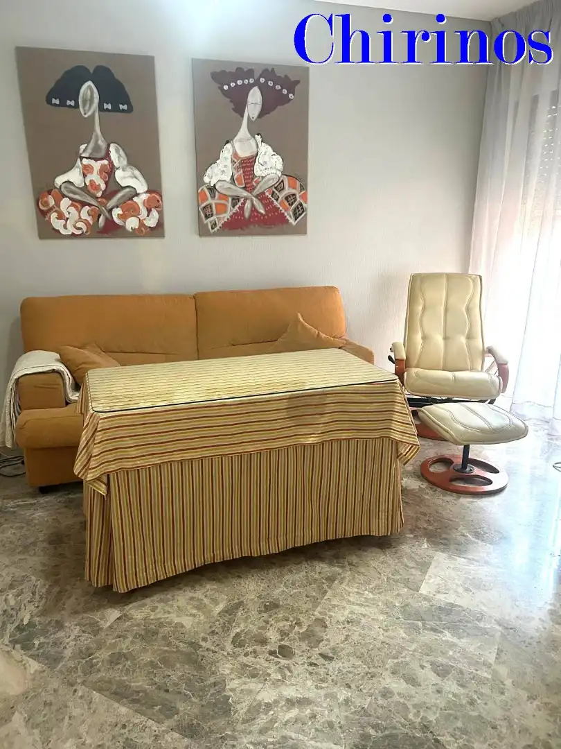 Sala d'estar de Apartament de lloguer en Córdoba amb Aire condicionat, Terrassa i Traster