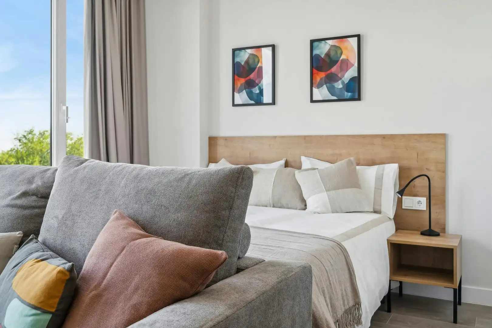Bedroom of Flat for rent in Madrid  with Air Conditioner, Heating and Private garden