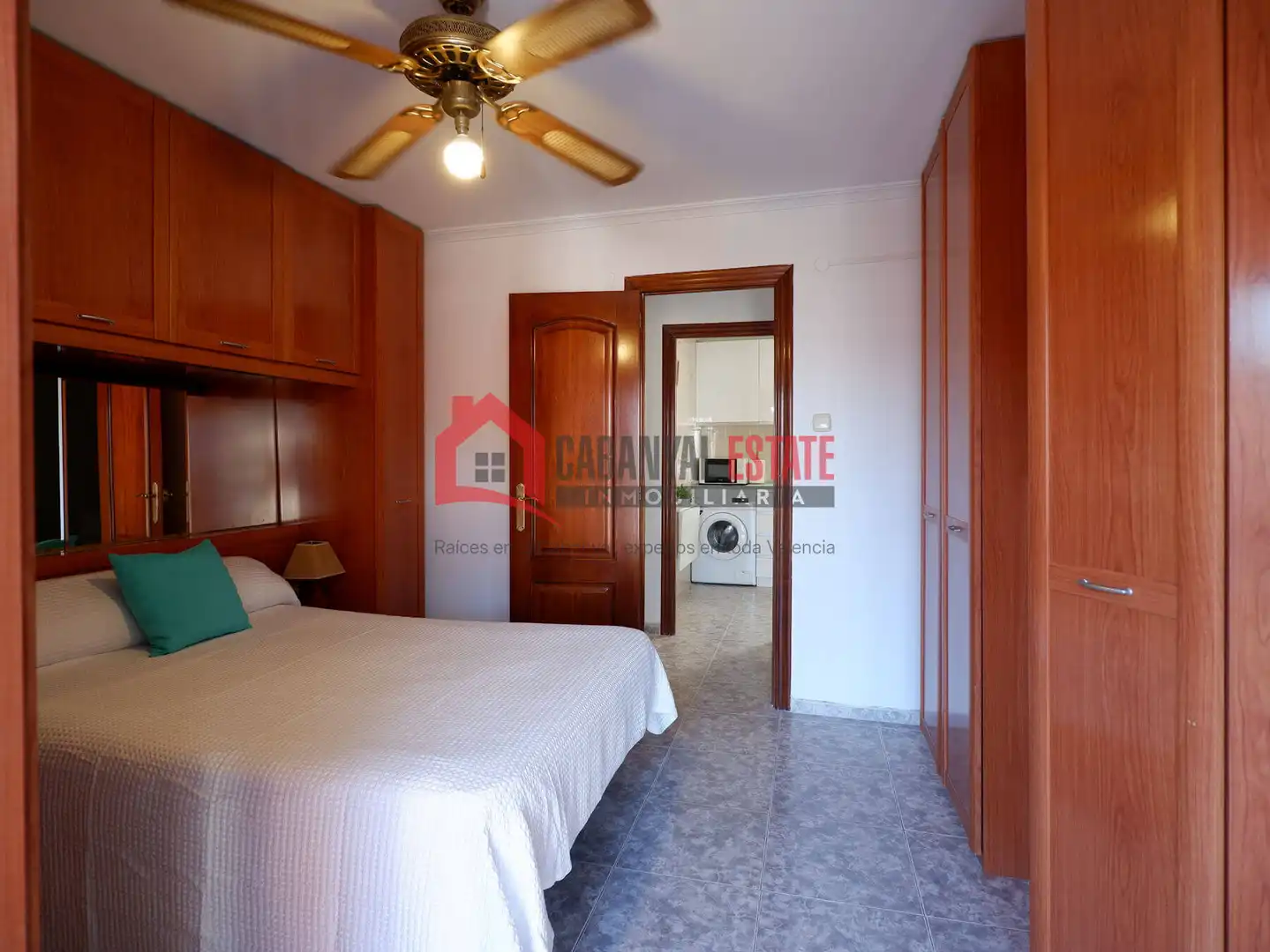 Habitación de Apartamento de alquiler en Valencia con Aire acondicionado, Amueblado y Balcón