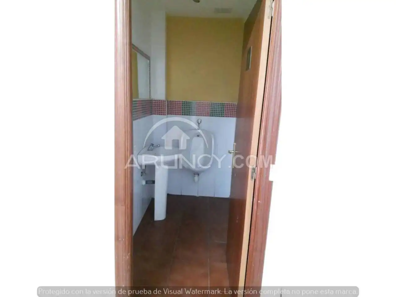 Bathroom of Commercial properties for rent in Sevilla
