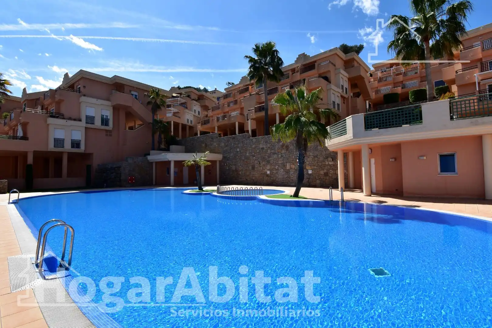 Vista exterior de Àtic en venda en Pedreguer amb Aire condicionat, Calefacció i Jardí privat