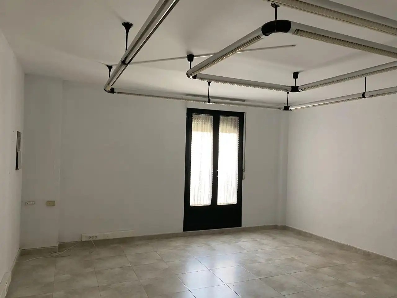 Commercial properties for sale in Aranda de Duero  with Air Conditioner