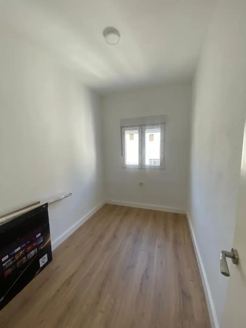 Wohnung zur Miete in Calle Pedro María Plano, Centro