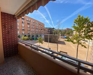 Vista exterior de Apartament en venda en Sagunto / Sagunt amb Terrassa i Balcó