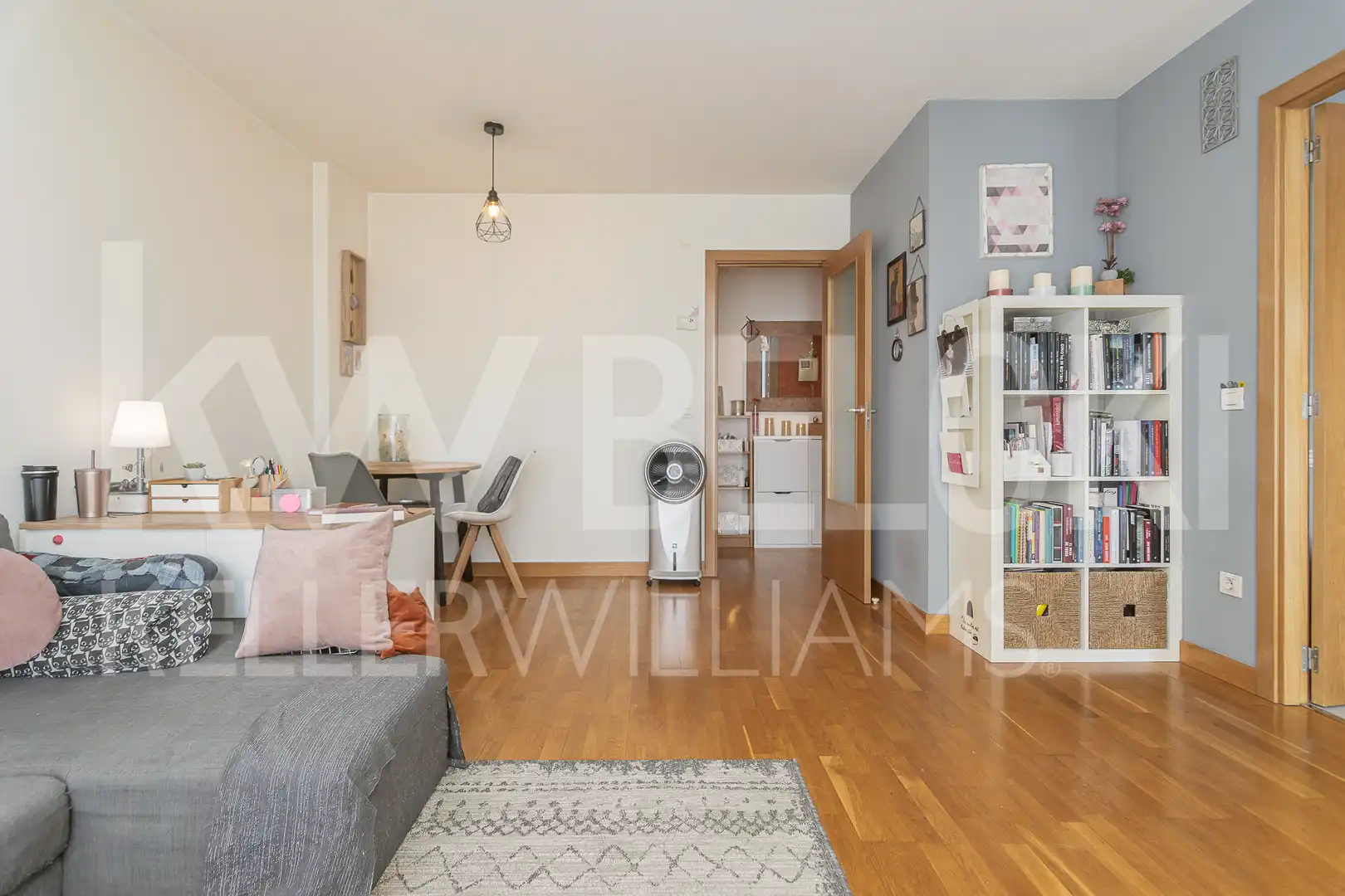 Sala de estar de Dúplex en venta en  Pamplona / Iruña con Calefacción y Balcón