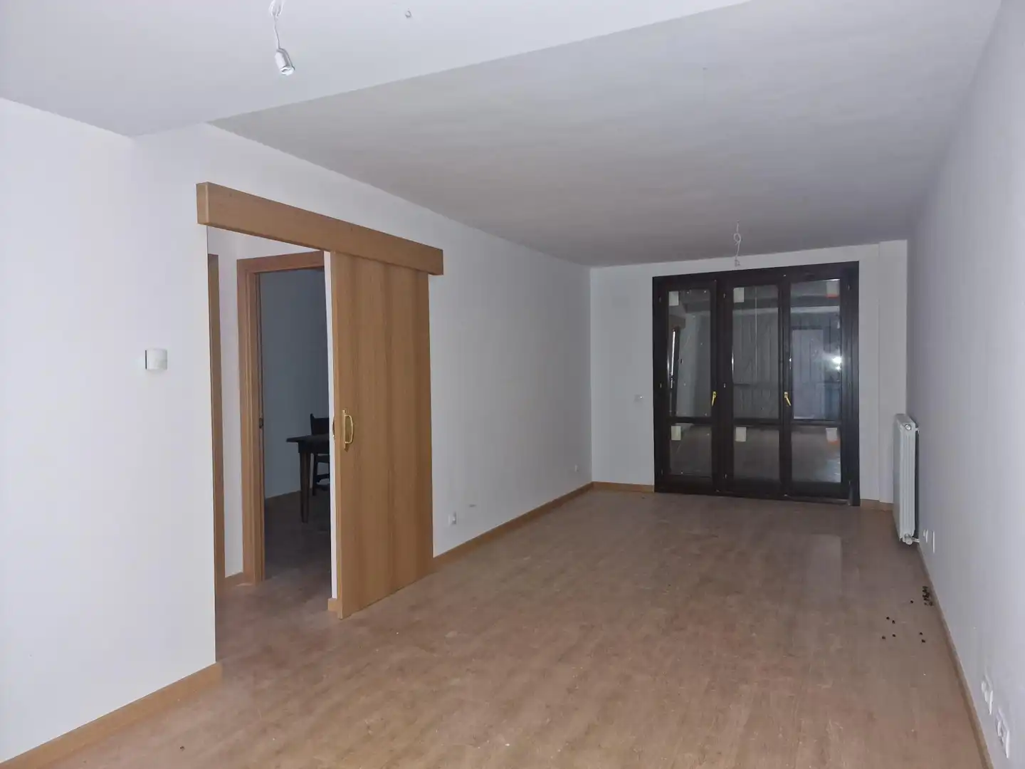 Buildings for sale in Aisa