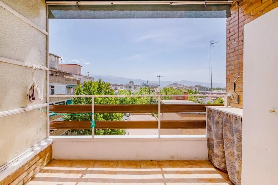 Terraza de Piso en venta en Granada con Calefacción y Balcón