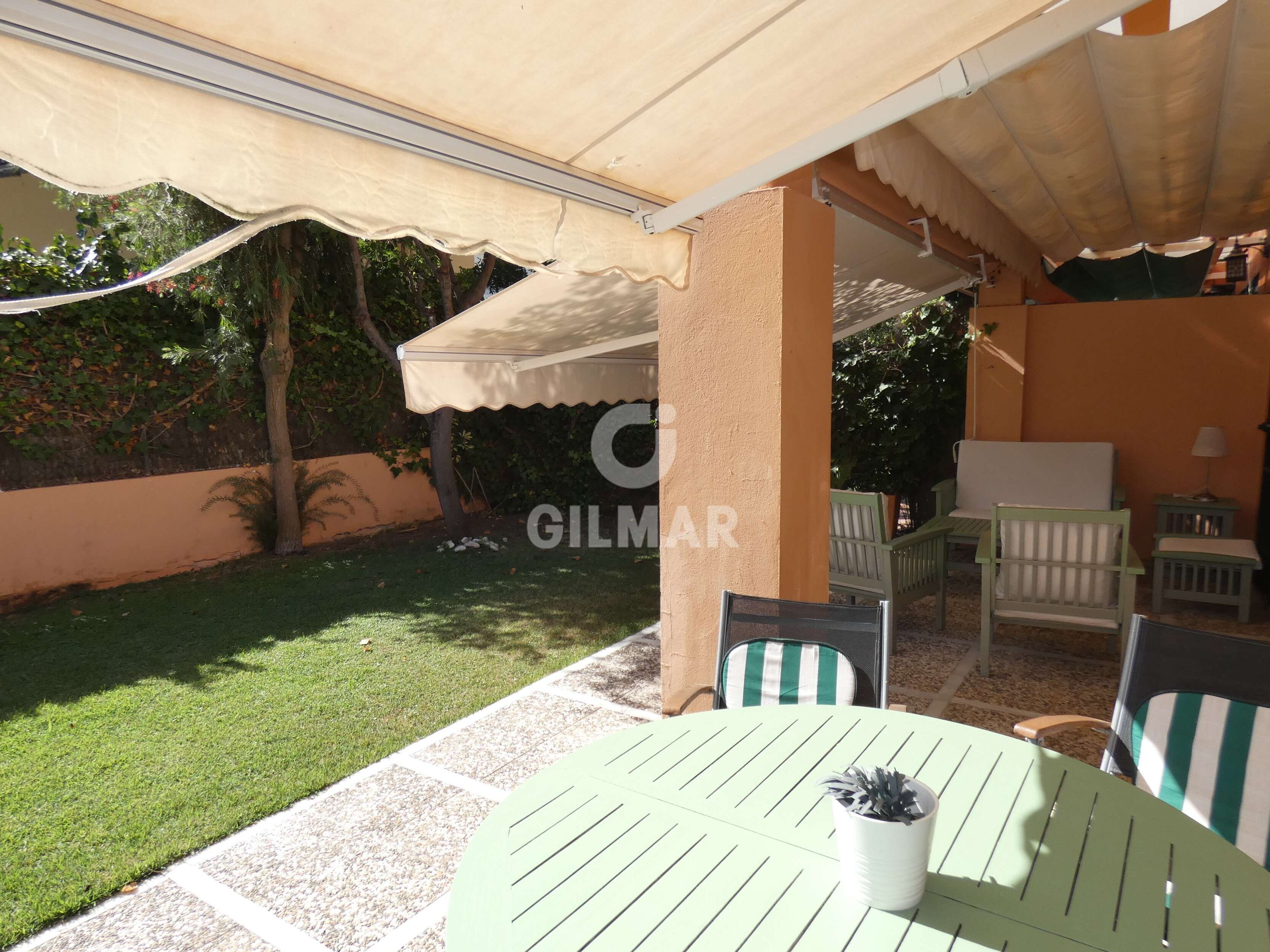 Jardín de Casa adosada en venta en El Puerto de Santa María con Calefacción y Jardín privado