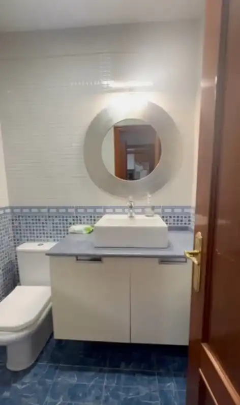Baño de Casa adosada en venta en Alonsotegi con Calefacción, Jardín privado y Trastero
