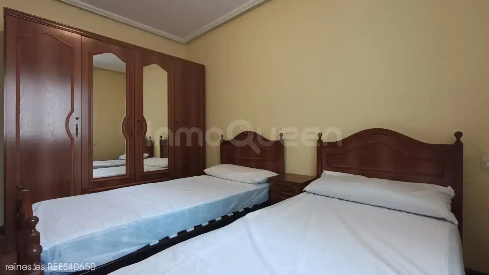 Schlafzimmer von Wohnung zur Miete in Oviedo  mit Möbliert
