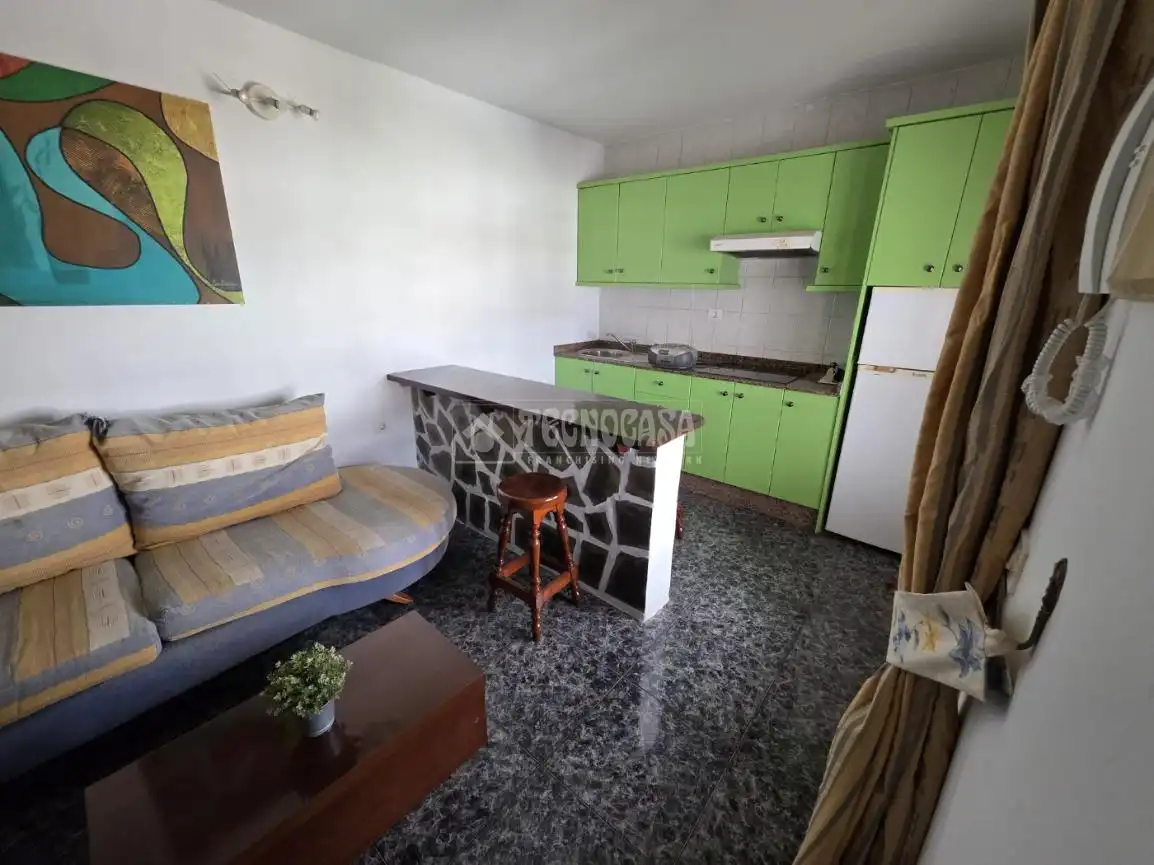 Cuina de Pis en venda en San Bartolomé amb Balcó