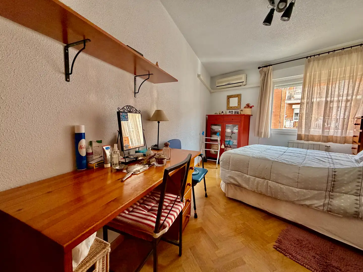 Bedroom of Flat for sale in Madrid  with Air Conditioner, Heating and Parquet flooring