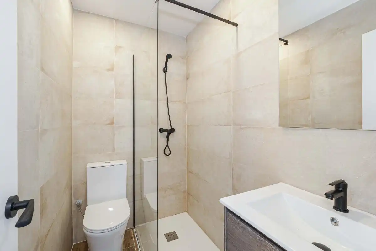 Baño de Piso en venta en Sevilla con Aire acondicionado, Calefacción y Amueblado