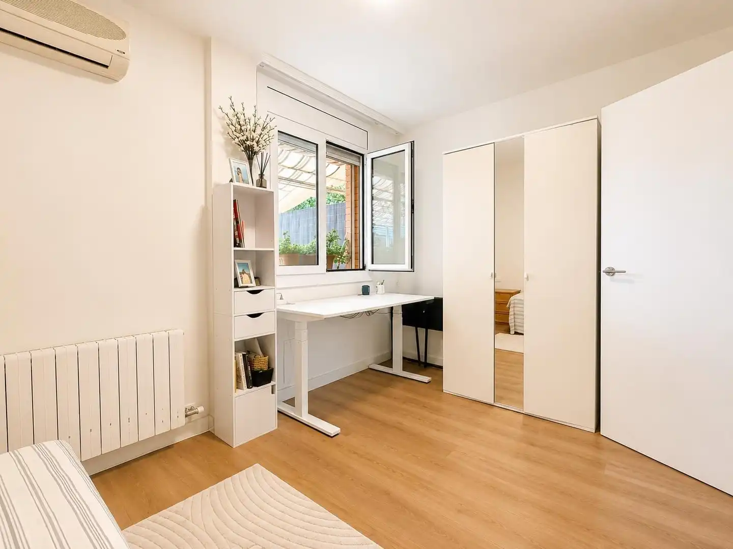Habitación de Casa adosada en venta en Cunit con Aire acondicionado, Calefacción y Jardín privado