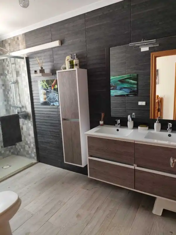 Chalet con piscina en venta en Calle Castellers, imagen 12