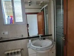 Bany de Casa o xalet en venda en Madrid amb Aire condicionat, Calefacció i Terrassa